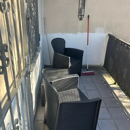 Apartmán Bahnhofsnahe, Ruhige Und Sonnige 2 Zimmerwohnung In Der Mosbacher Strasse *